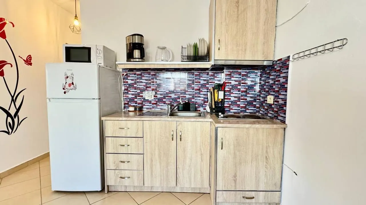 Good Vibes Apartment Sarande